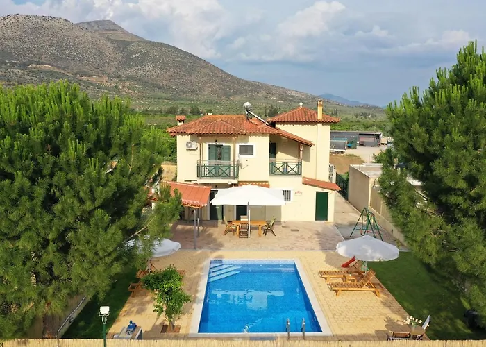 Family Cosy Vila, Swimming Pool, Close To Nauplio