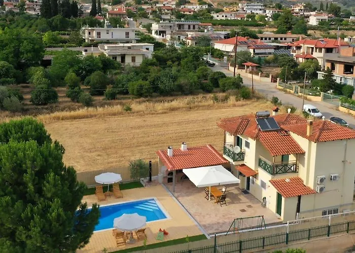 Family Cosy Vila, Swimming Pool, Close To Nauplio