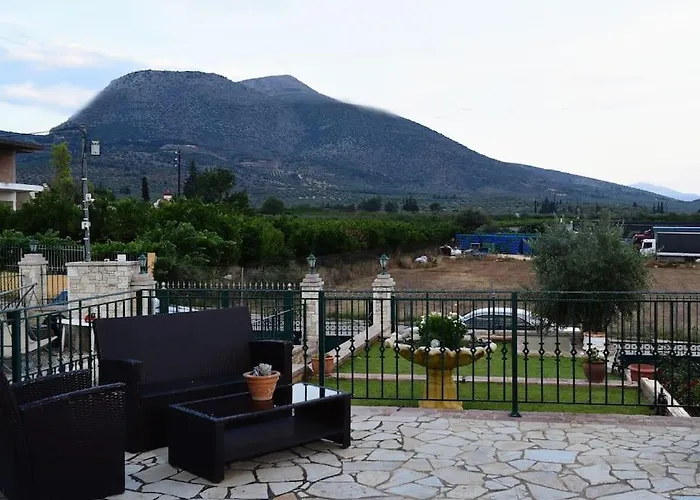 Family Cosy Vila, Swimming Pool, Close To Nauplio Villa