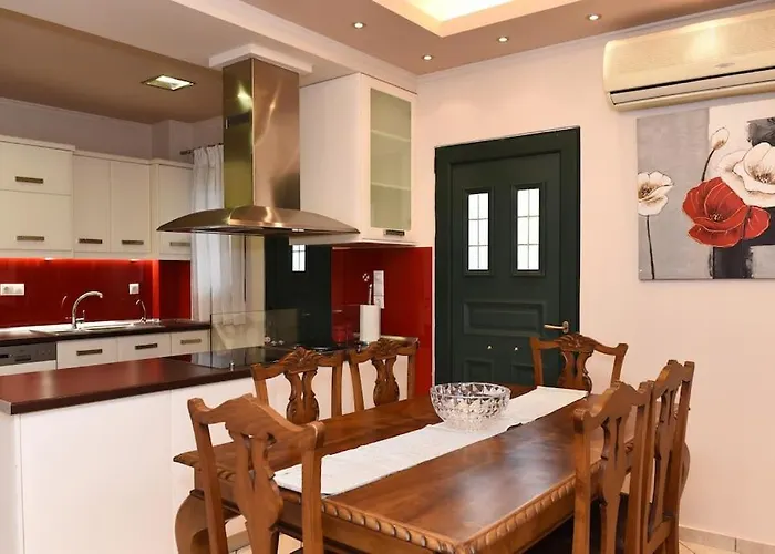 Family Cosy Vila, Swimming Pool, Close To Nauplio